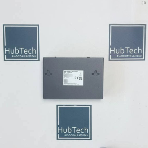 4-канальный неуправляемый POE коммутатор Hikvision DS-3E0106P-E/M