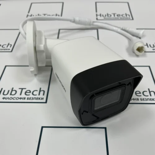 2 МП IP Smart Hybrid Light видеокамера с микрофоном Hikvision DS-2CD1023G2-LIUF (2.8мм)