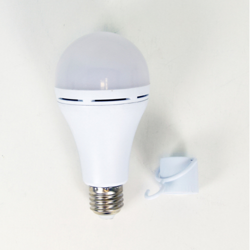 Комплект из 3-х ламп LED Lightwell BS2C4 15 Вт Е27 со встроенным аккумулятором